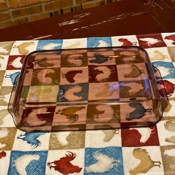 Vintage 3-Quart Oblong Cranberry Glass Pyrex Baker - Picture 9 of 15